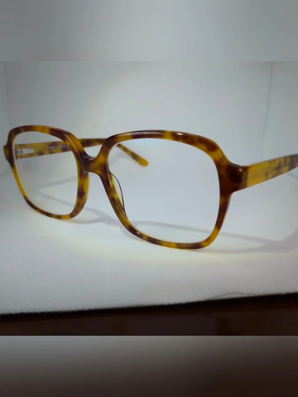 Tompkins. Tortoiseshell Square Fashion Glasses. European Style.